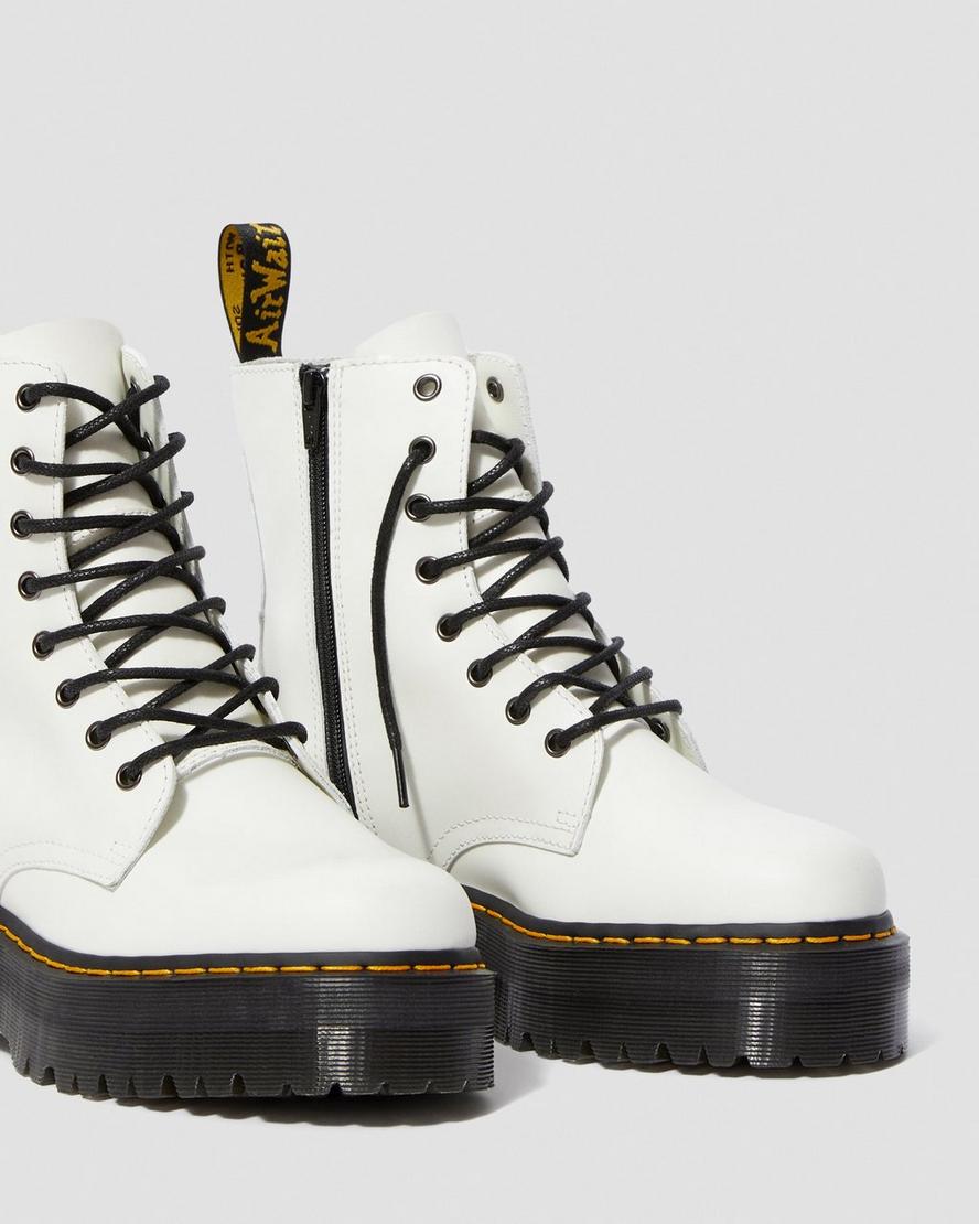 Dr. Martens Jadon