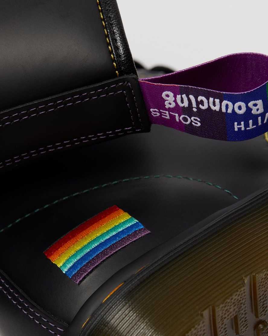Dr. Martens 1460 Pride