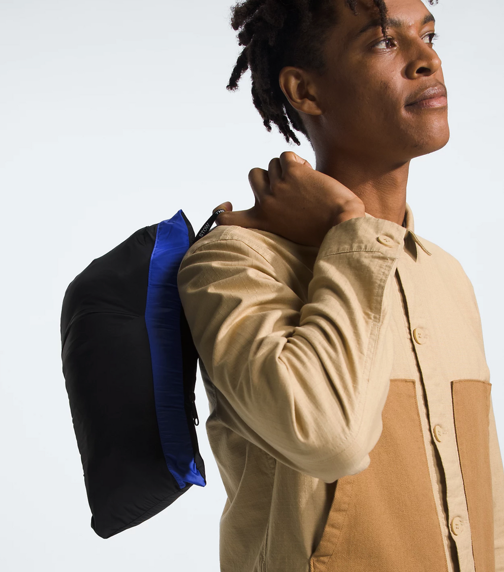 THE NORTH FACE NUPTSE JACKET (SOLAR BLUE)