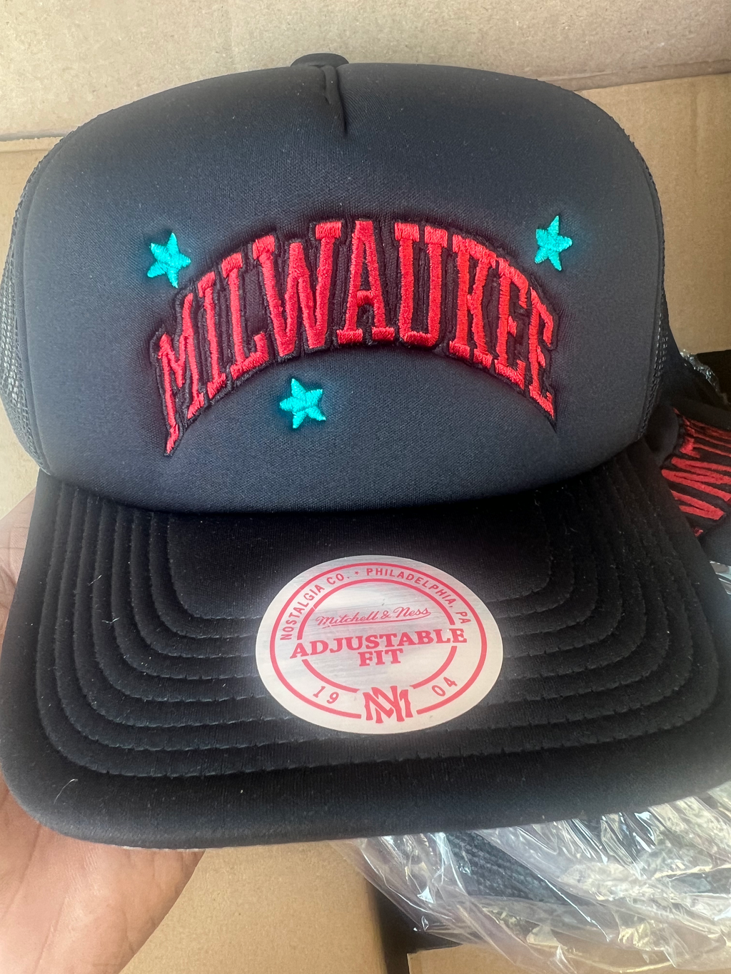 milwaukee basketball hat