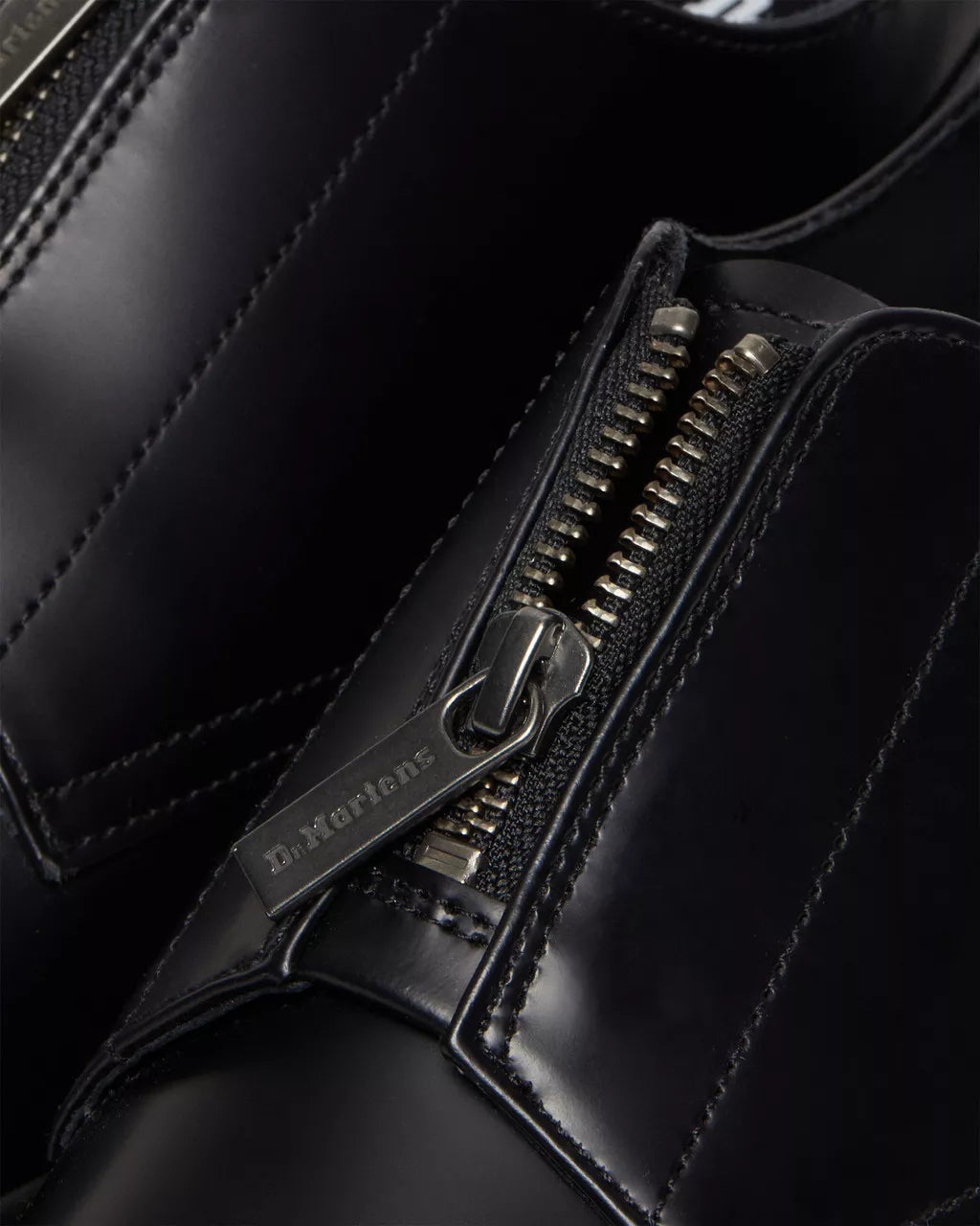 Dr. Martens Cullen