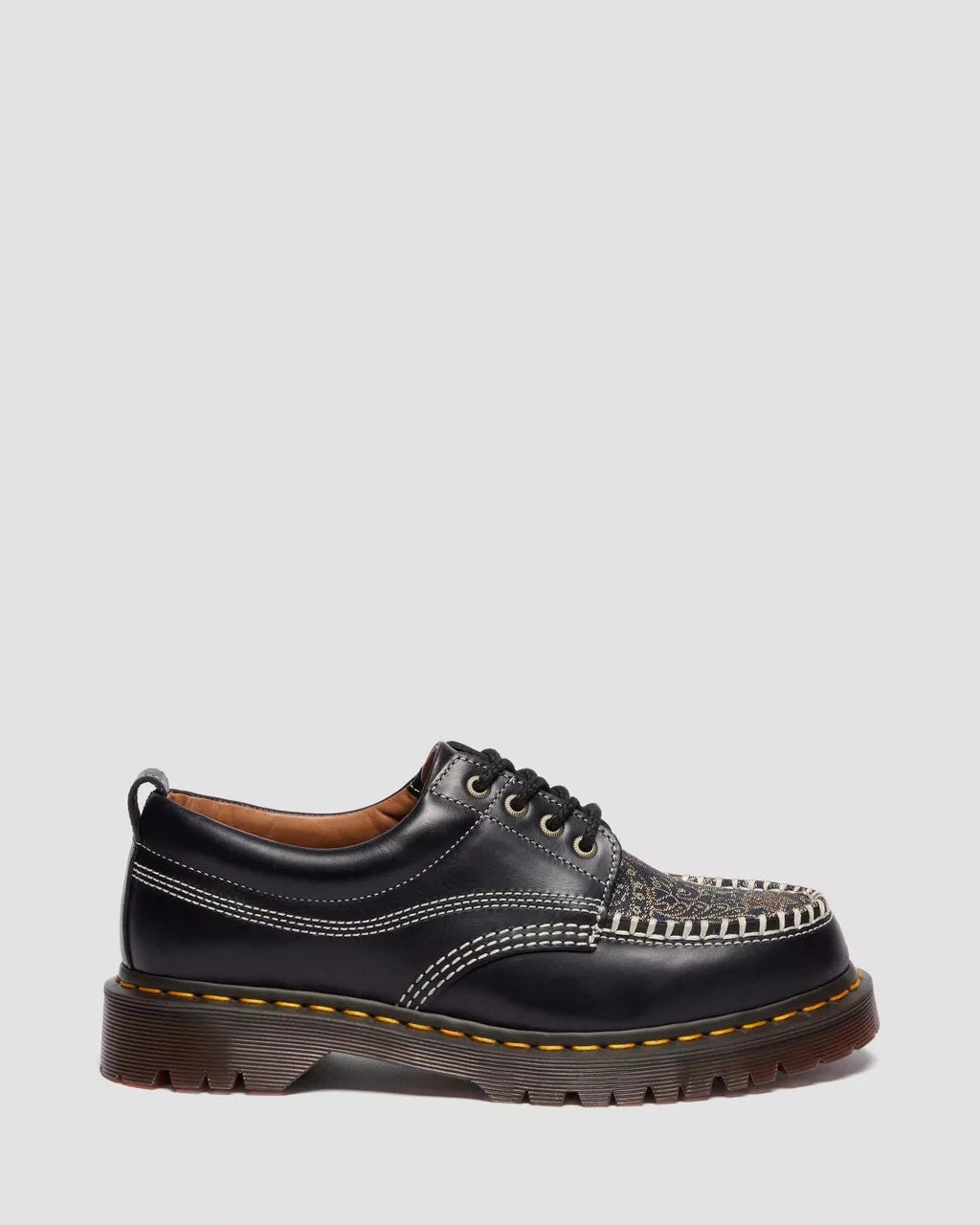 dr martens Lowell