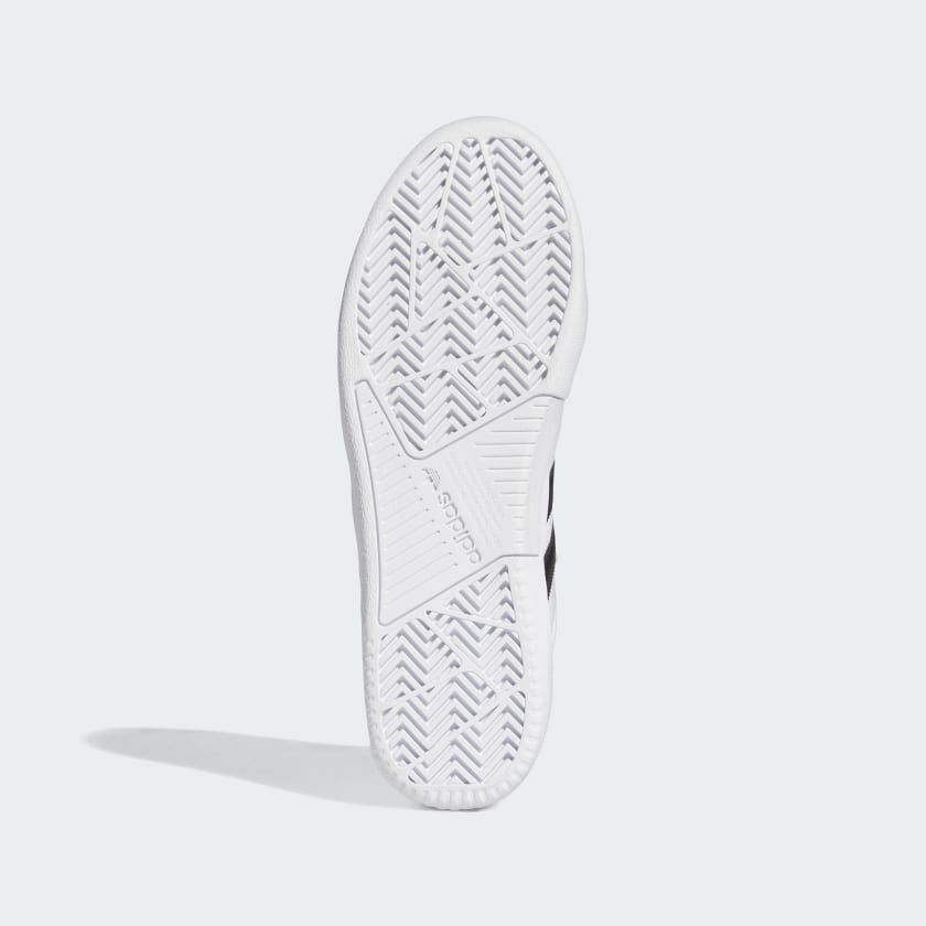 adidas Tyshawn Mid