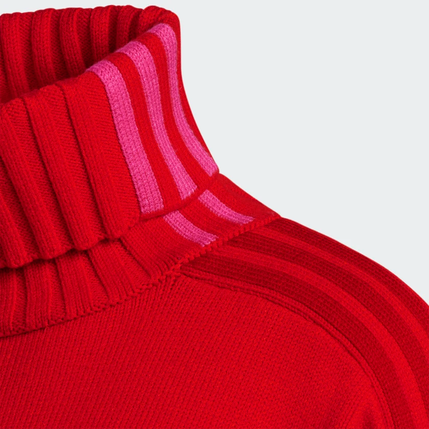 IVY PARK TURTLENECK CROP SWEATER