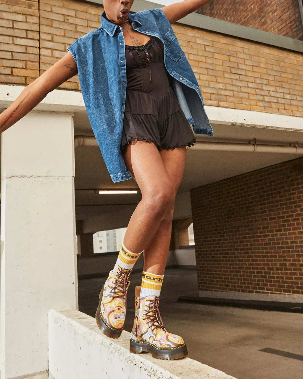DR. MARTENS VEGAN JADON BOOT RETRO CANVAS PLATFORMS