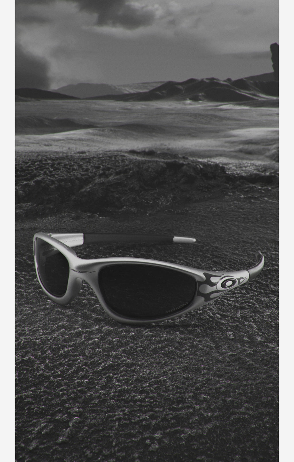 Oakley MUZM straight jacket