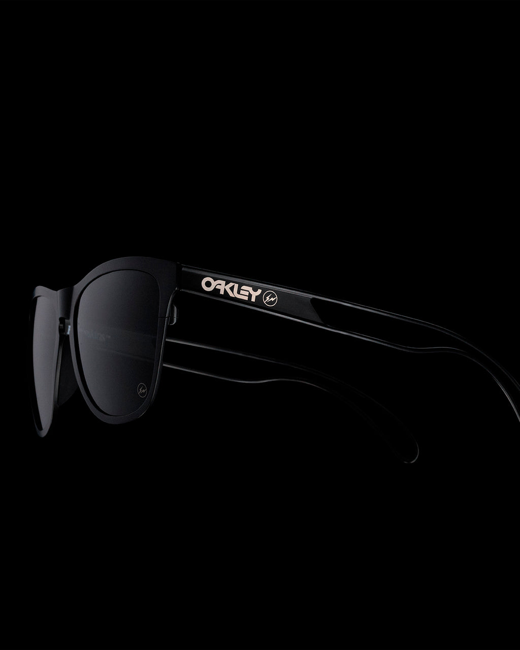 OAKLEY X FRAGMENT Frogskins (Bundle)