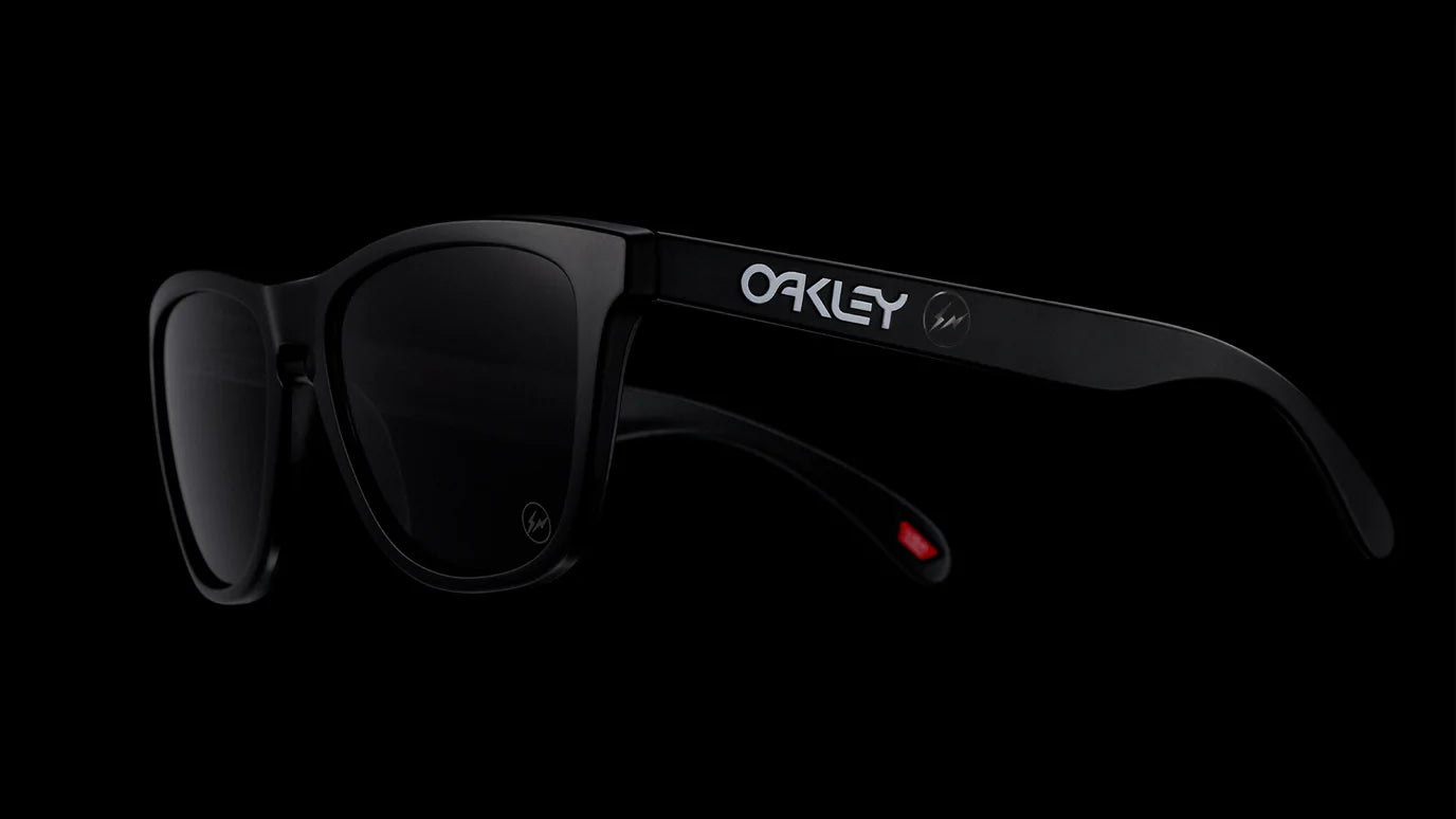 OAKLEY X FRAGMENT Frogskins (Bundle)