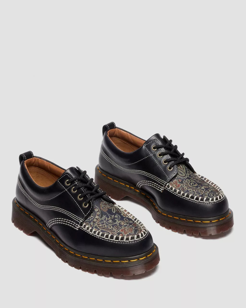 dr martens Lowell