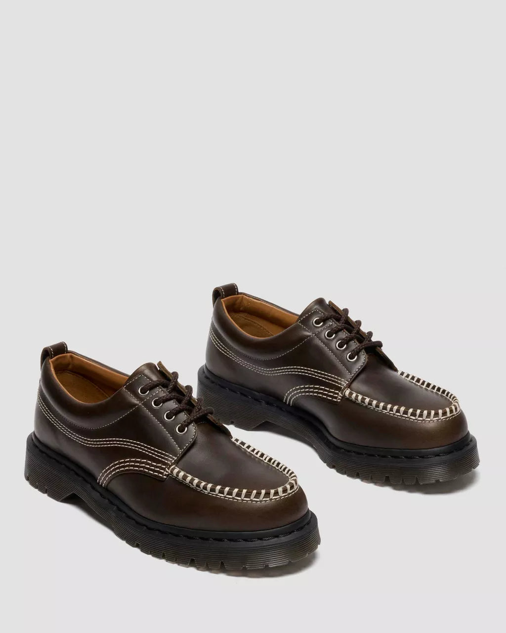 dr martens Lowell