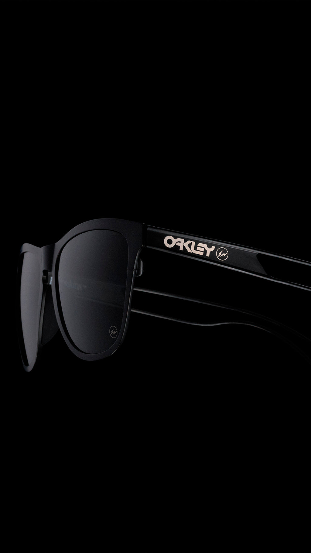 OAKLEY X FRAGMENT Frogskins (Bundle)